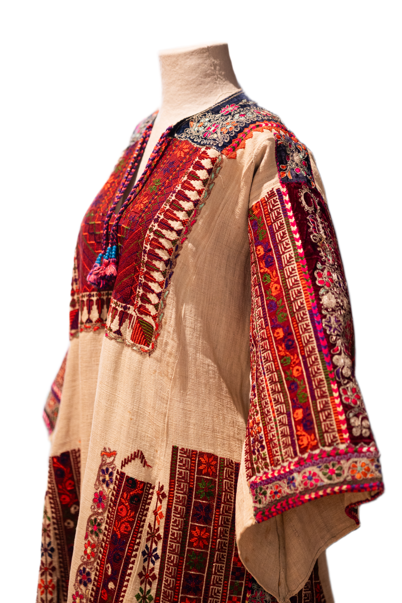 Vestido palestino bordado de la exposición Al'Qala